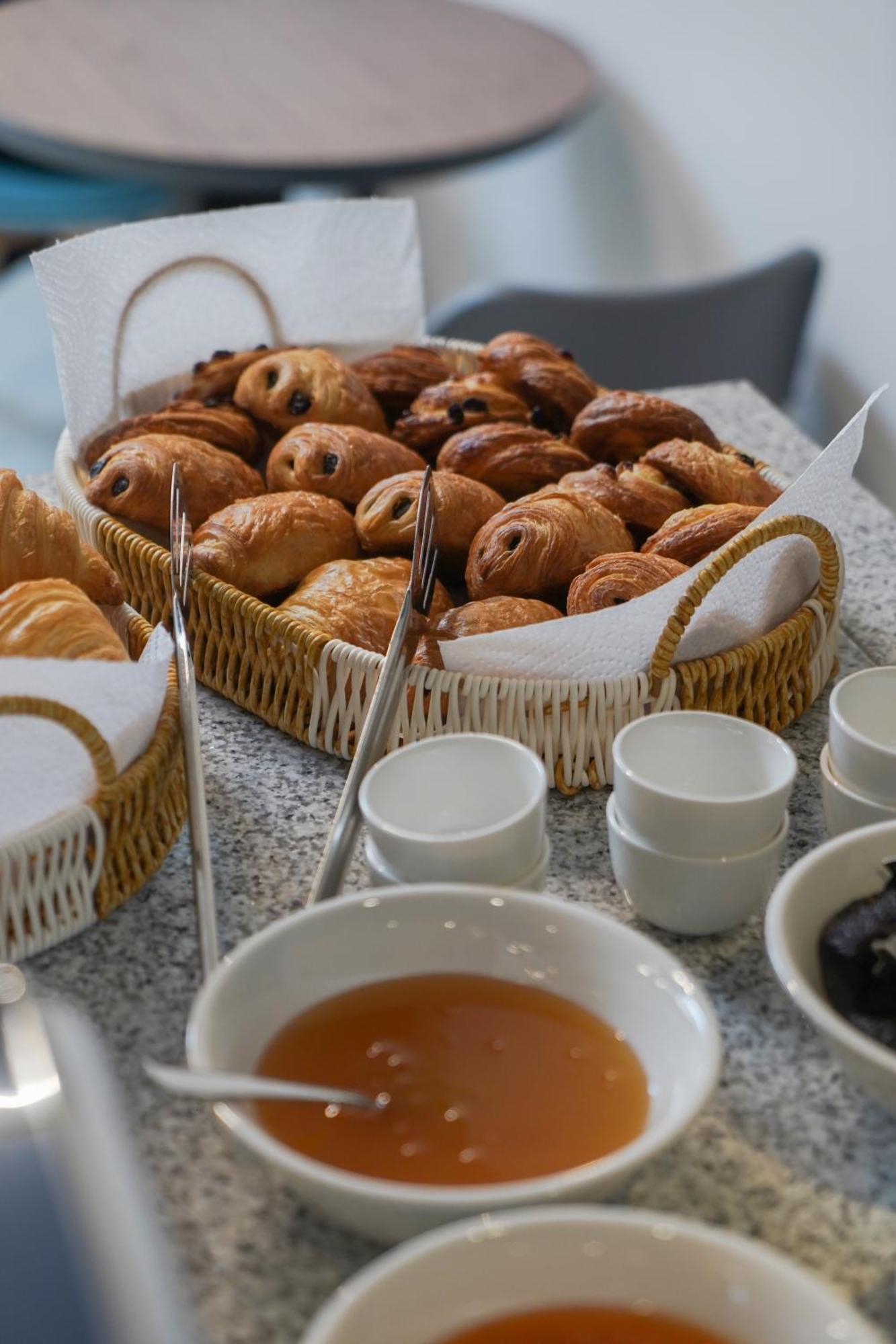 Radisson Hotel & Spa 기우므리 외부 사진