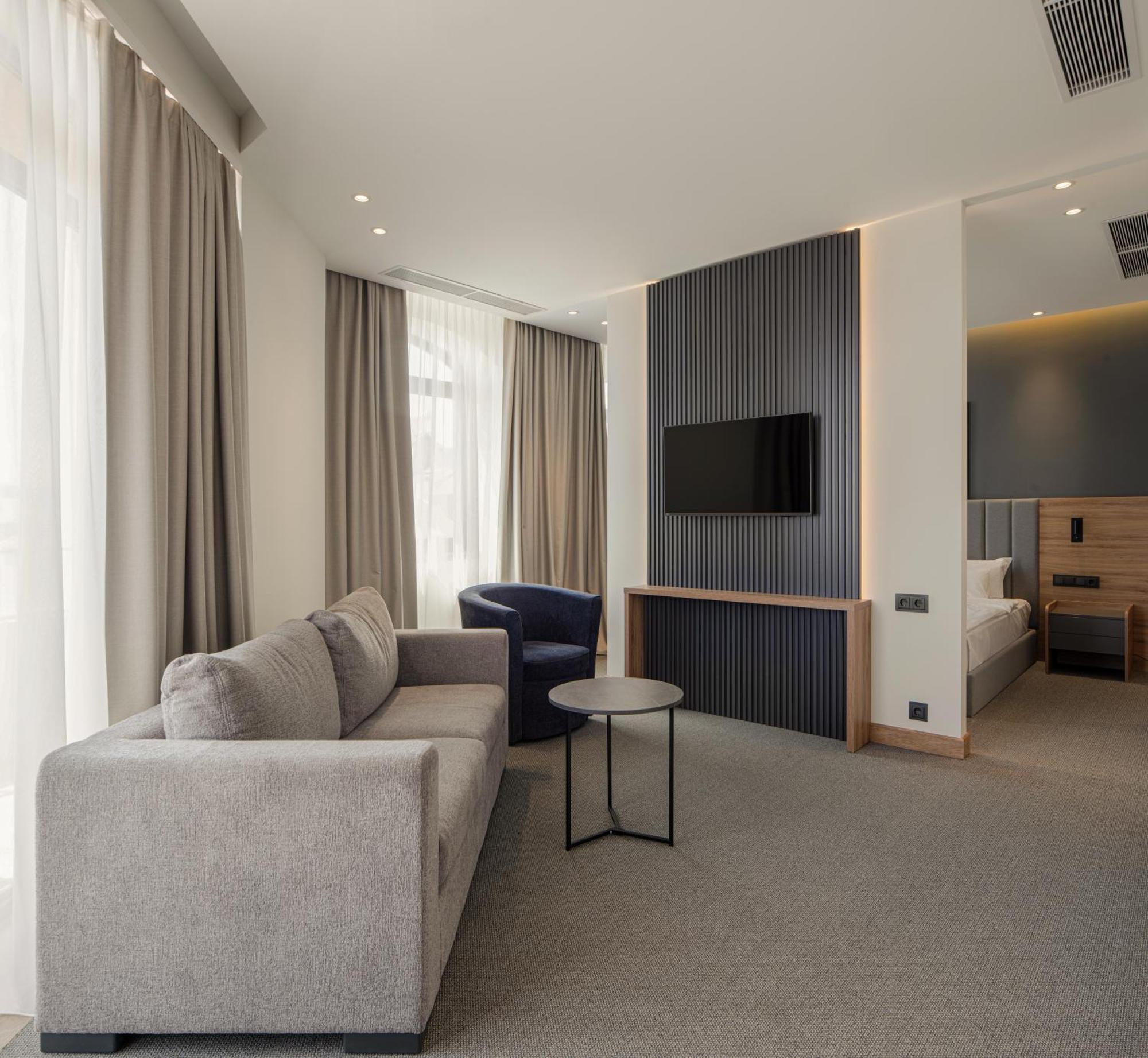 Radisson Hotel & Spa 기우므리 외부 사진