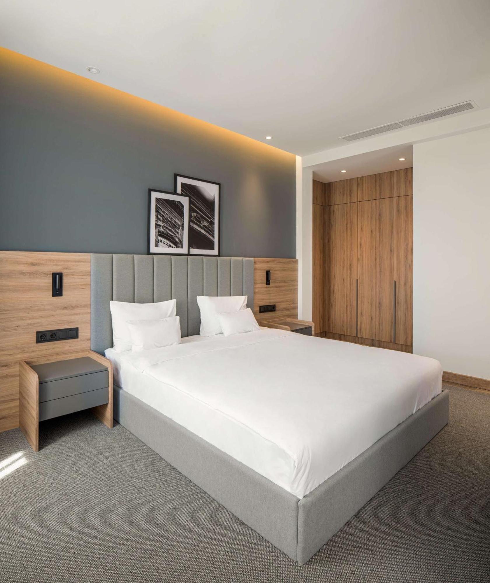 Radisson Hotel & Spa 기우므리 외부 사진